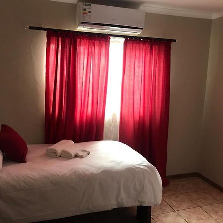 Urbanlife Keetmanshoop Accommodation Exterior photo